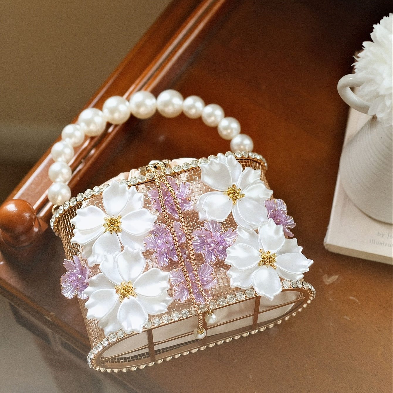 The Elegant Square Patchwork Design Clutch Bag for Ladies Is Suitable for Wedding Parties, Daily Life and Formal Occasions