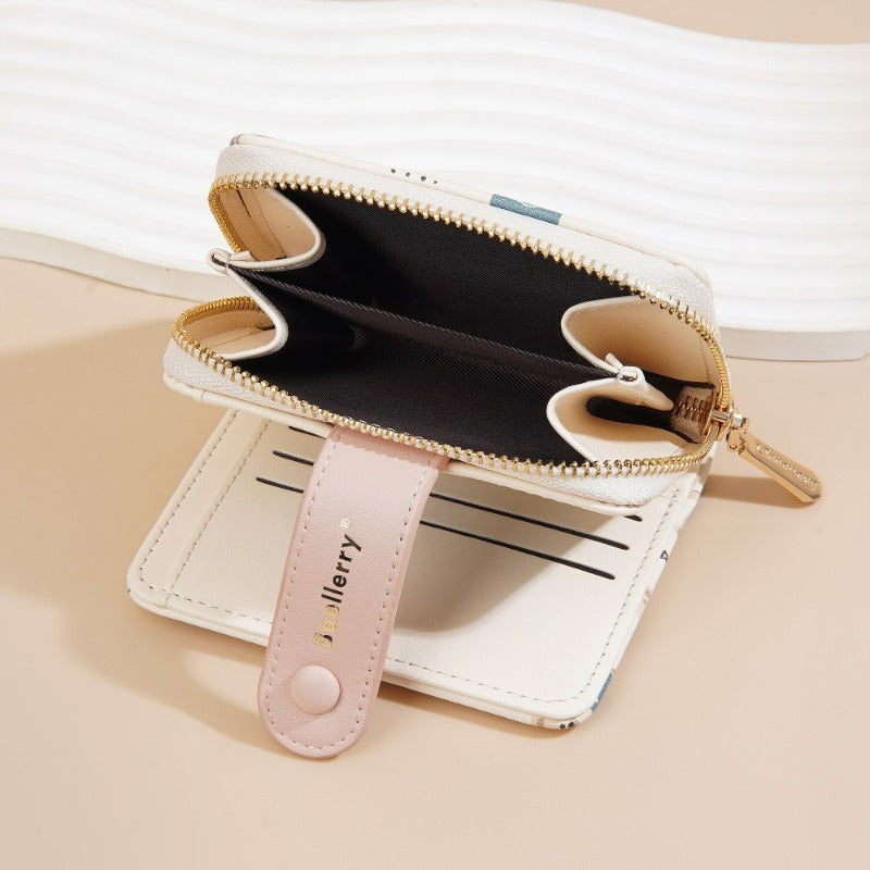 Vintage Bear Snap Wallet for Ladies Featuring a Zipper Change Compartment - a Compact Crossbody Clutch Ideal for Teens, Lightweight Storage Solution, And Easy Bear-Themed Additions for Travel And Everyday Use