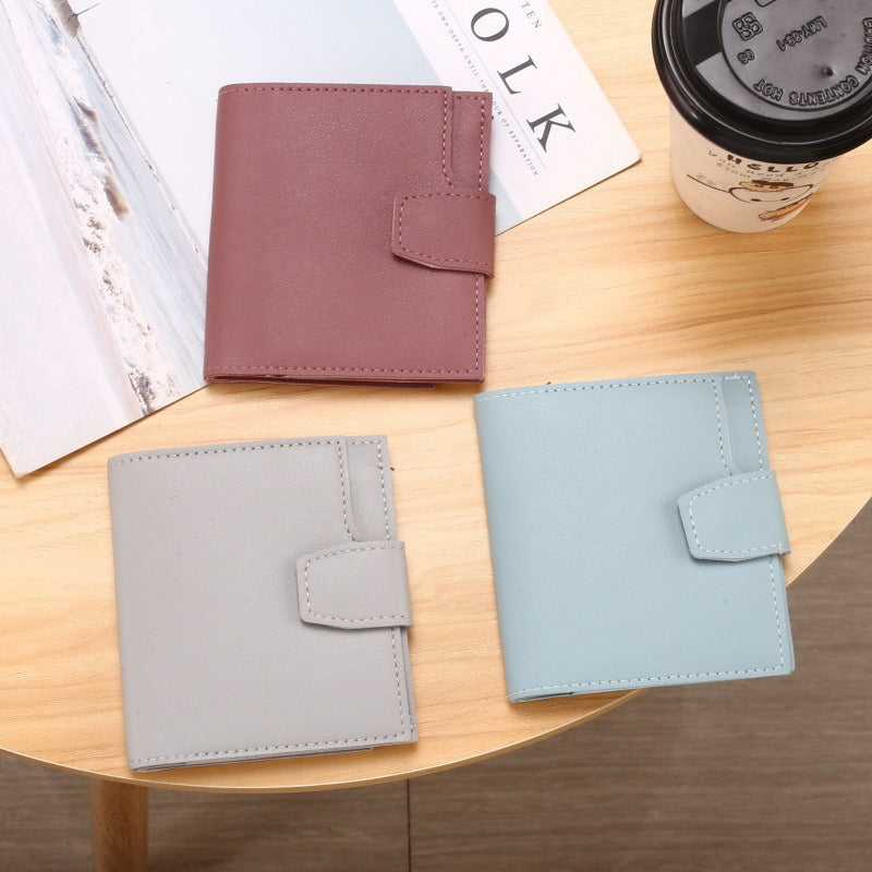 A Compact Women's Purse Inspired by Korean Design, Featuring Multiple Card Slots, Vintage Change Compartments, and a Choice of Colors, Perfect for Students.