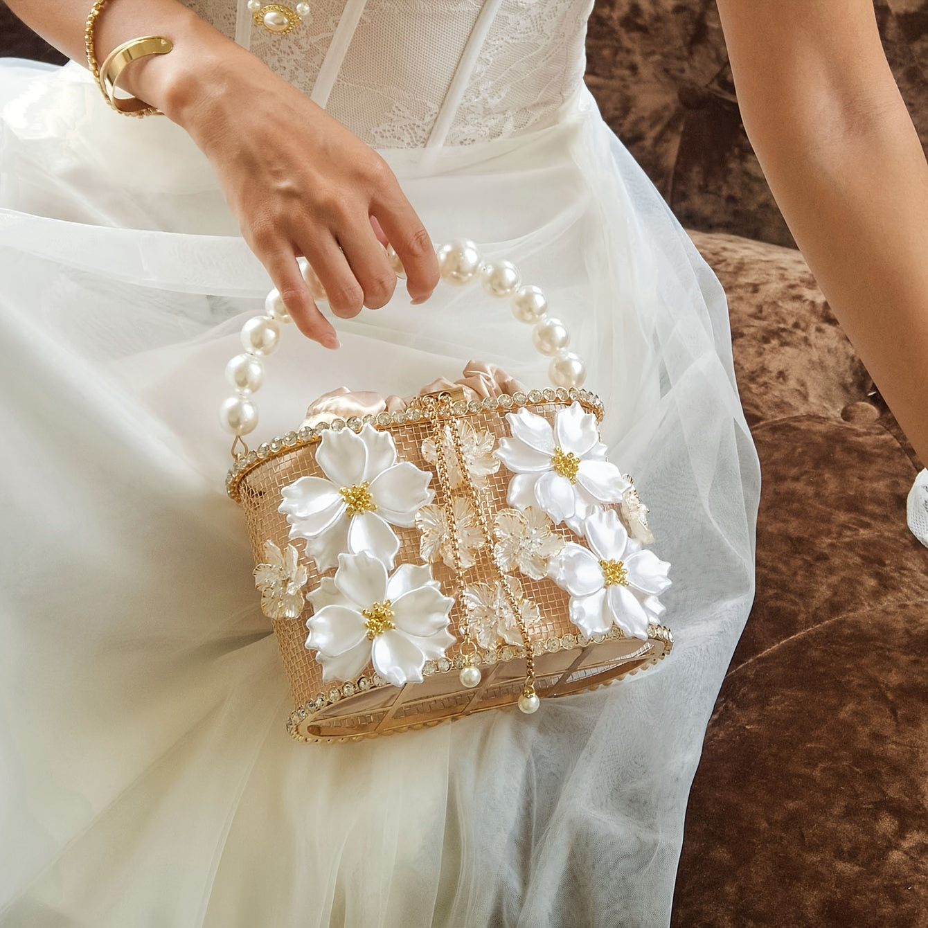 The Elegant Square Patchwork Design Clutch Bag for Ladies Is Suitable for Wedding Parties, Daily Life and Formal Occasions